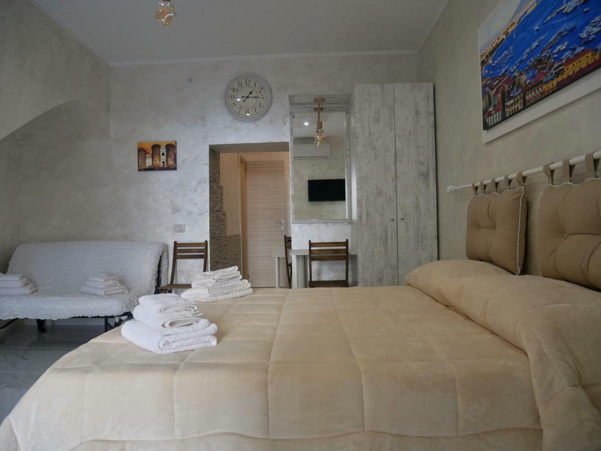 Casetta Bebbe Napels Buitenkant foto